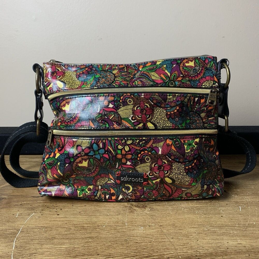 Sakroots Artist Circle Crossbody Shoulder Bag Floral Zippers Shiny Boho Hippie